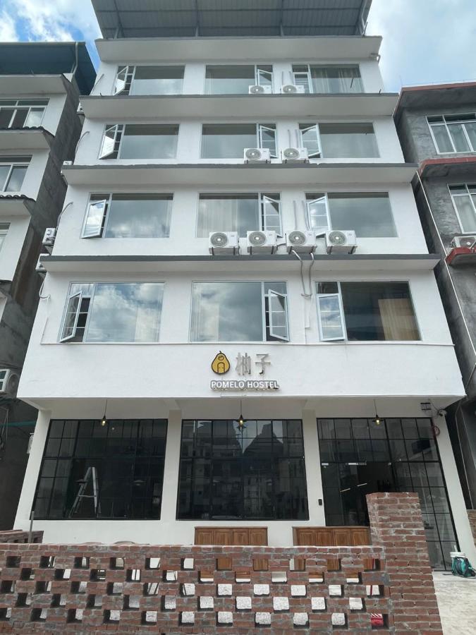 Pomelo Hostel Xingping Yangshuo Exteriör bild
